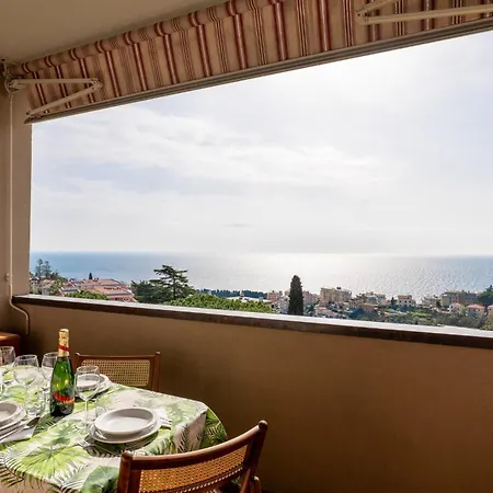 Guesthost - Nest With Sea View Terrace Lägenhet