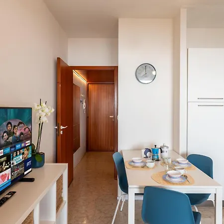 Lägenhet Guesthost - Nest With Sea View Terrace *