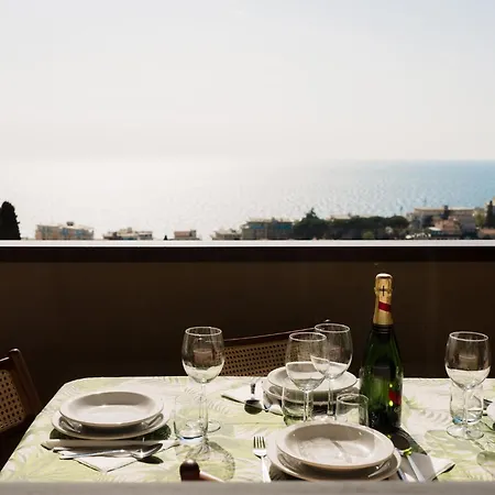 Lägenhet Guesthost - Nest With Sea View Terrace *