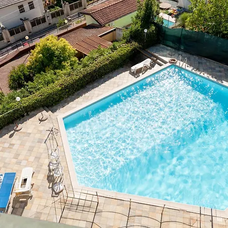 아파트 Guesthost - Nest With Sea View Terrace 산레모