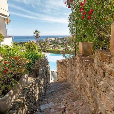 Guesthost - Nest With Sea View Terrace Lägenhet Sanremo